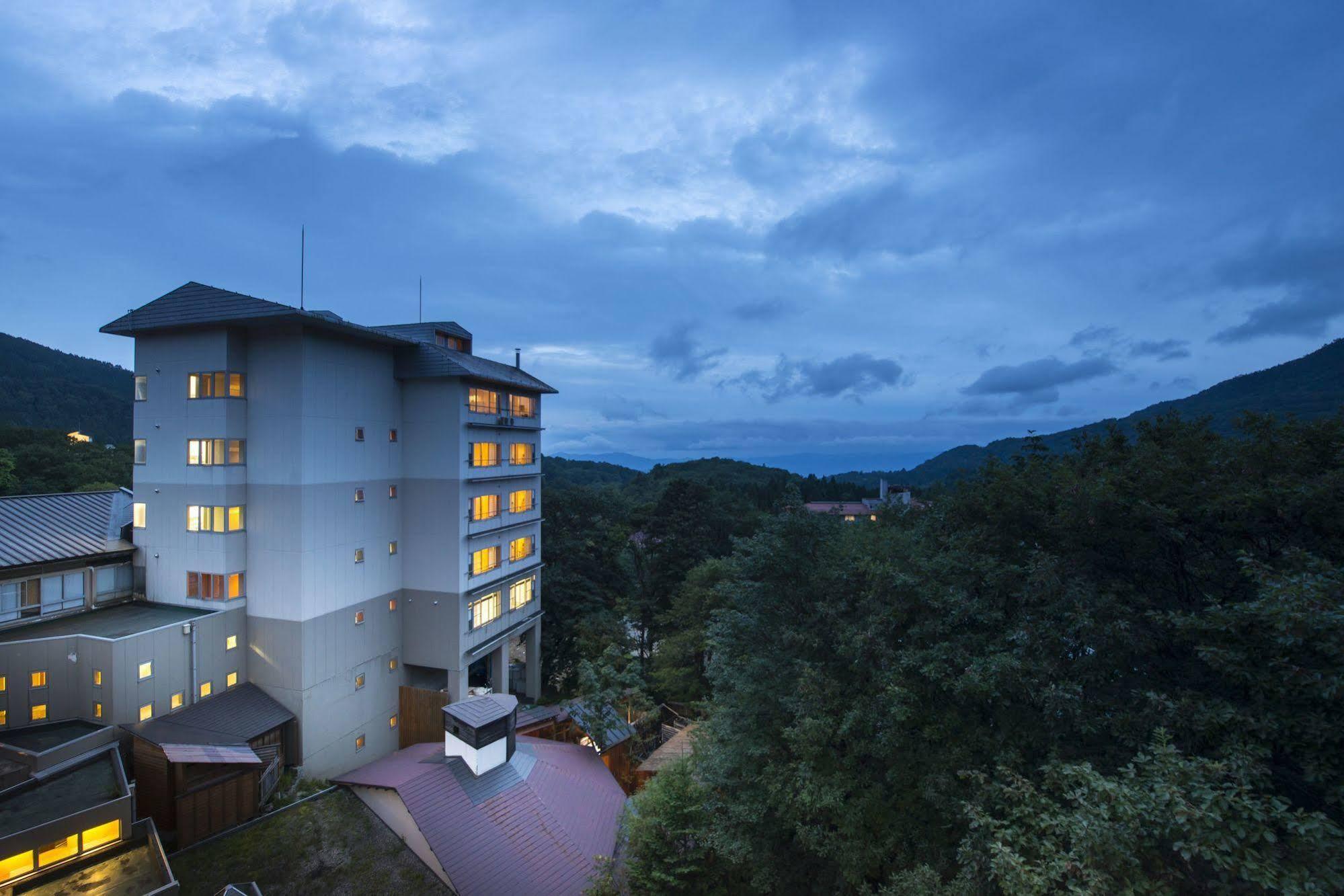 Takamiya Hotel Lucent Yamagata  Extérieur photo