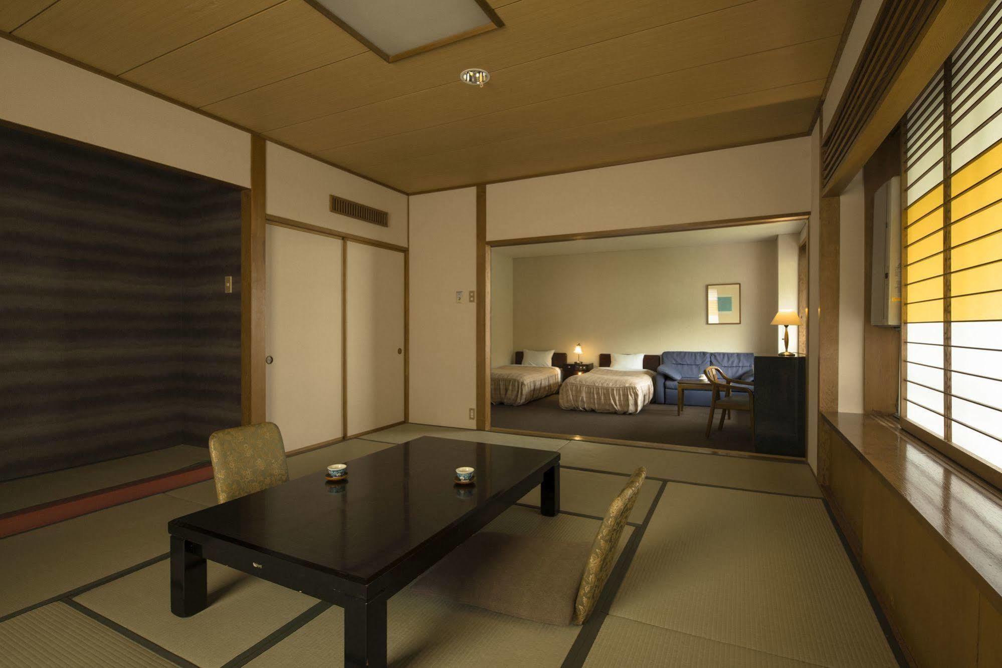Takamiya Hotel Lucent Yamagata  Extérieur photo